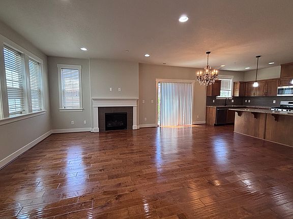 4th image of 28761 SW Brussels Ln