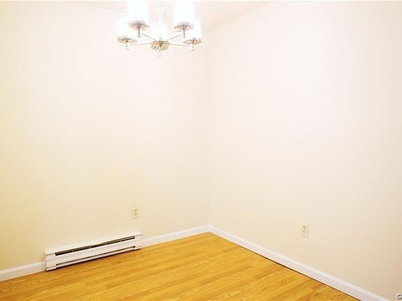 3rd image of 37 Ferris Gln #9