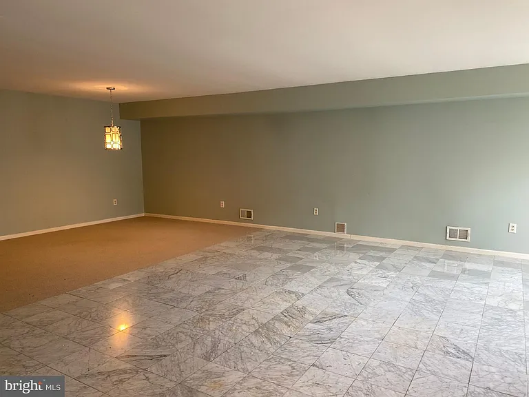 4 Kensington Ct — Photo 11