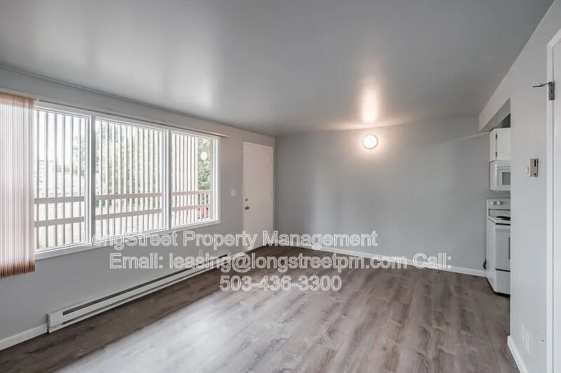 1 bed, 1.0 bath, 550 sqft, $1,349 — Photo 2