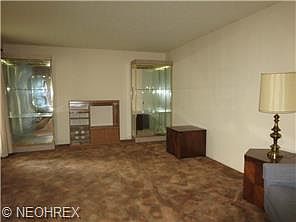 2nd image of 2489 Saint Francis St