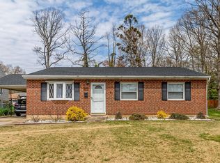 305 Lambson Ct, Middle River, MD 21220