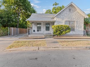 1906 W Cesar E Chavez Blvd, San Antonio, TX 78207