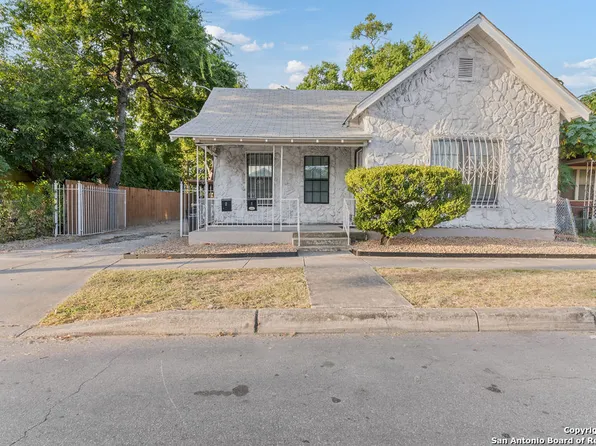 1906 W CESAR E CHAVEZ BLVD, San Antonio, TX 78207