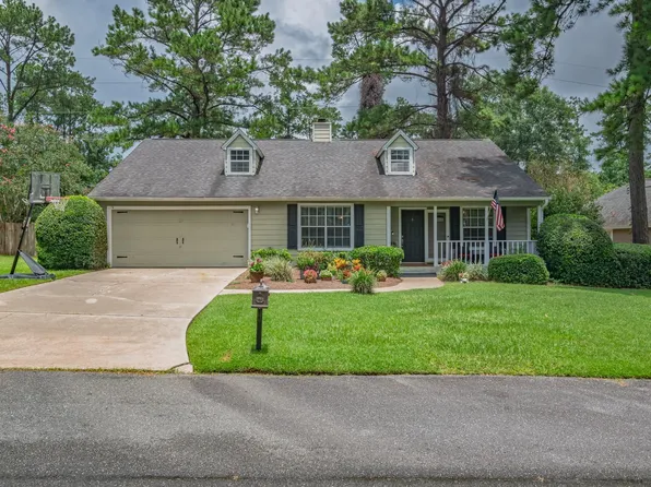 3702 Corinth Dr, Tallahassee, FL 32308