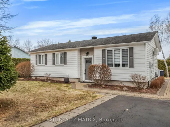 636 Front Rd W, Champlain, ON K0B 1K0