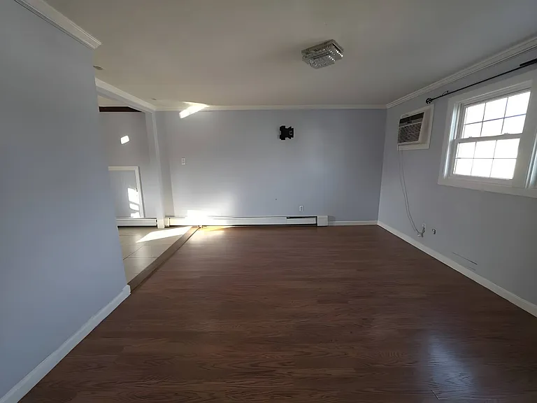 5 Walters Ave #2 — Photo 6
