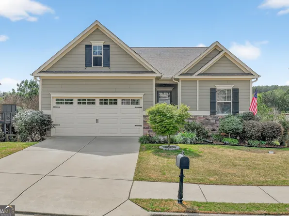 63 Crown Pointe Dr, Dawsonville, GA 30534