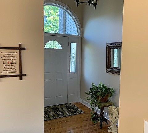 4th image of 180 Willow Bend Ct