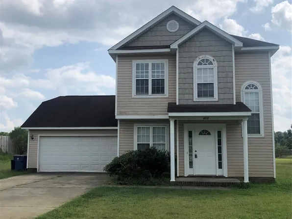 421 Glencroft Dr, Wingate, NC 28174