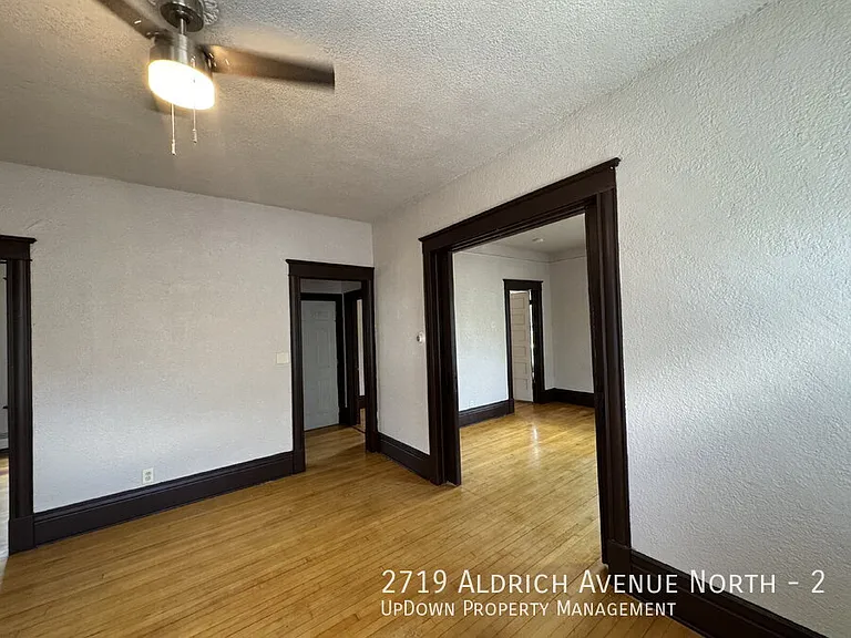 2719 Aldrich Ave N #2 — Photo 18