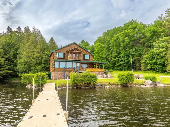 2202 Roy Mountain Road, Barnet, VT 05821