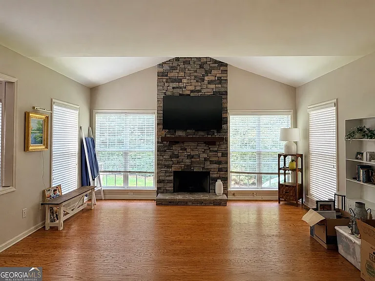 1695 Montcliff Dr — Photo 15