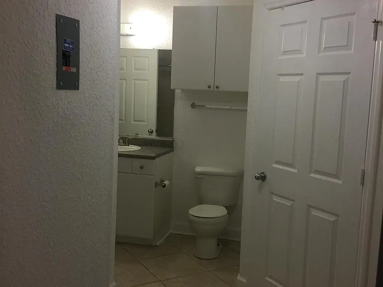 304 E South St #1019 — Photo 16