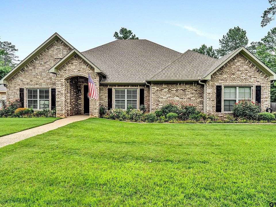 1st image of 1642 Old Oak Dr