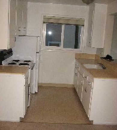 2nd image of 2 Shelley Dr APT 3