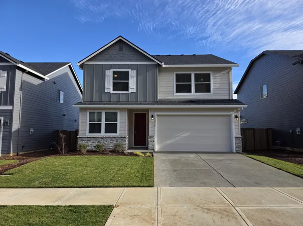 10476 SE Heritage Rd, Happy Valley, OR 97086