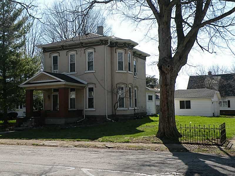 1st image of 705 E 3rd St