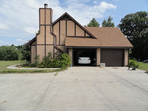 4th image of 366 NW Celtic Ct