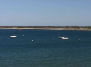 14 Bayview Rd, Ipswich, MA 01938