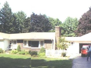 327 Sterling Rd, Lancaster, MA 01523