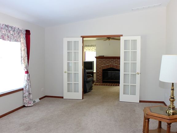 3rd image of 201 Canterbury Way