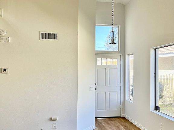 2nd image of 15035 Cedarwood Ct