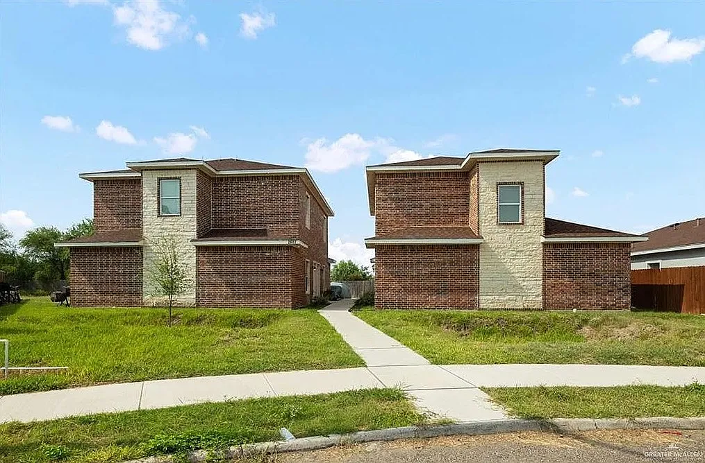 2 bed, 1150 sqft, $975 — Photo 2