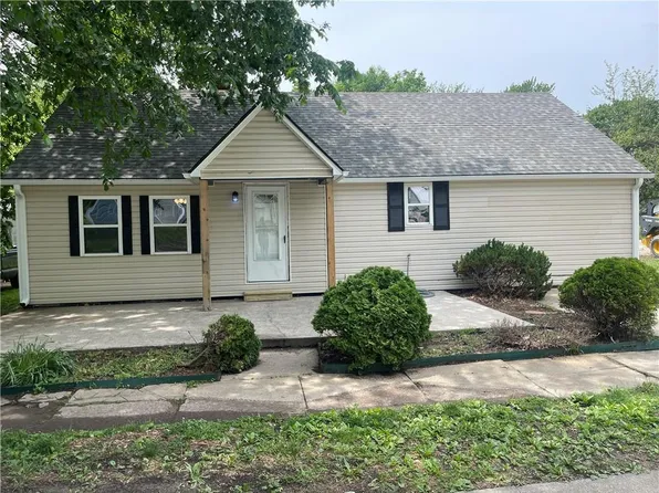 110 S Fulton St, Butler, MO 64730