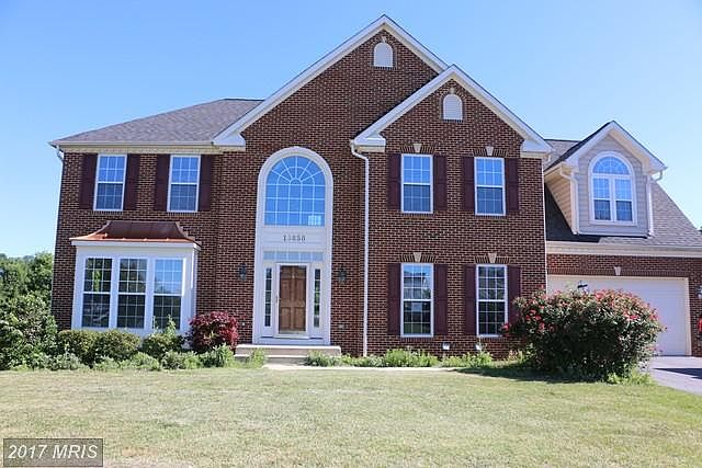 1st image of 13858 Emerson Dr