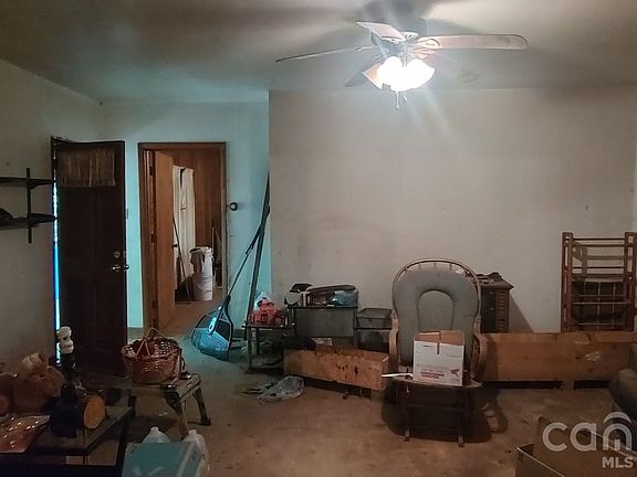 4th image of 3803 Cliffside Rd