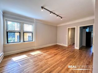 2323 N Rockwell St #B1, Chicago, IL 60647