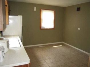 15 S Lake St, Mundelein, IL
