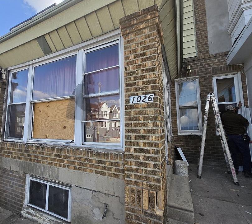1st image of 1026 W Olney Ave