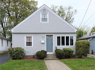 34 Gloucester St, Providence, RI 02908