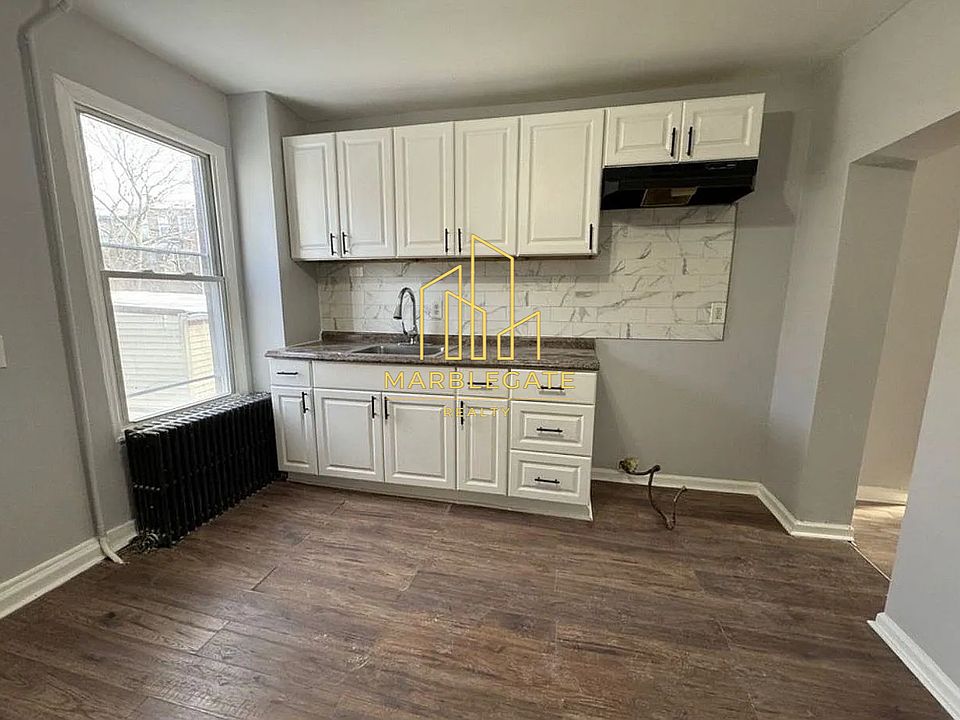 1st image of 52 Harrison Ave #44