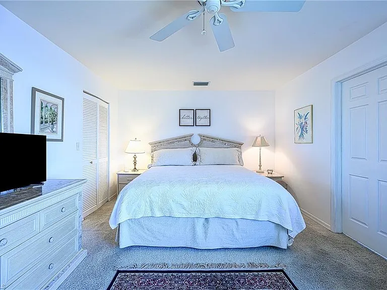 613 Beachwalk Cir #J — Photo 17