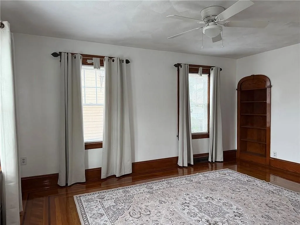 1 bed, 1.0 bath, 988 sqft, $1,800 — Photo 4