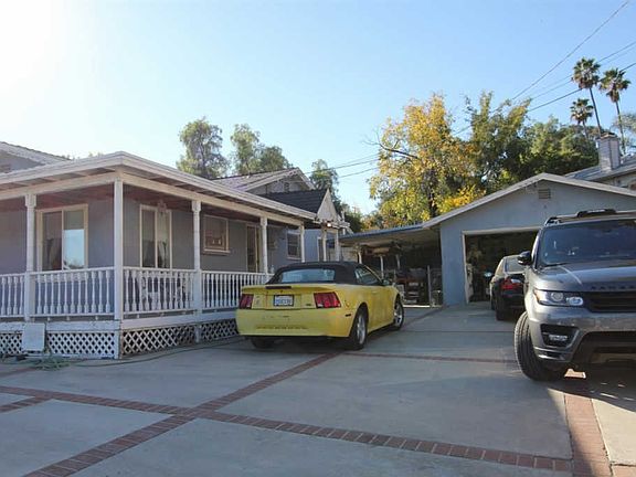 3rd image of 1545-47 Avocado Dr
