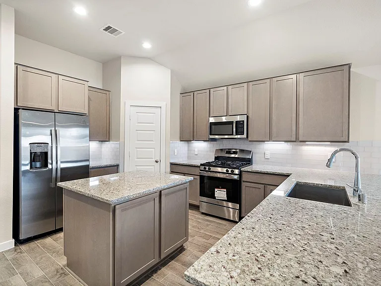 3327 Tilley Dr — Photo 14