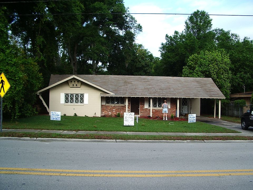 214 Newburyport Ave