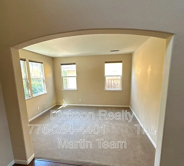 545 Terracina Way — Photo 7