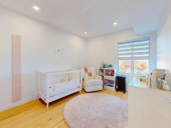 1940 Bergen Avenue image 21 of 42