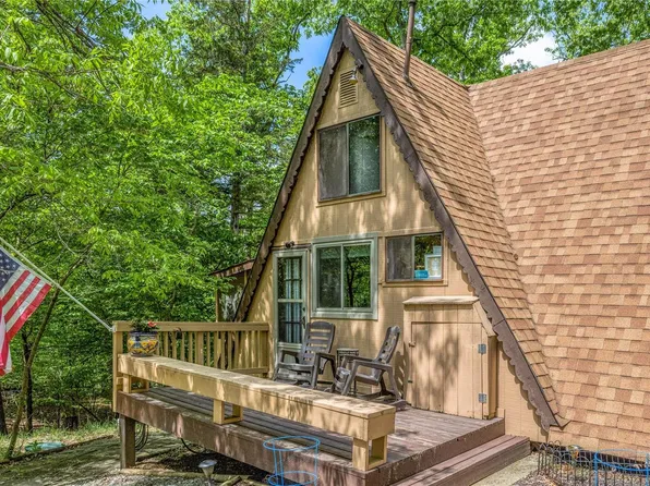 243 Nature Valley Dr, Innsbrook, MO 63390