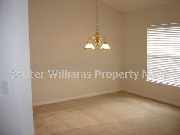 4th image of 9 Richland Ln