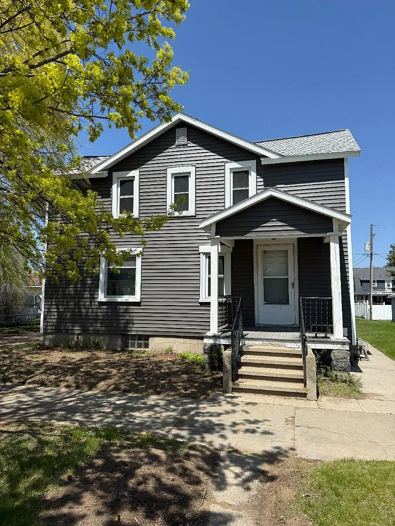 Property Photo - 1008 8th Ave