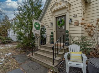 1418 Regent St, Niskayuna, NY 12309