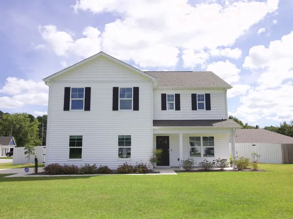 119 Stella Bluffs Dr, Stella, NC 28582