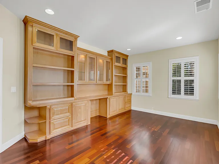 2144 Terrena Valley Dr — Photo 11