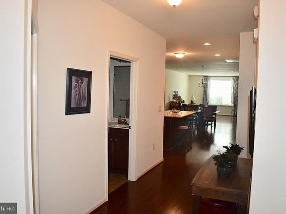 5th image of 15123 Sunflower Dr